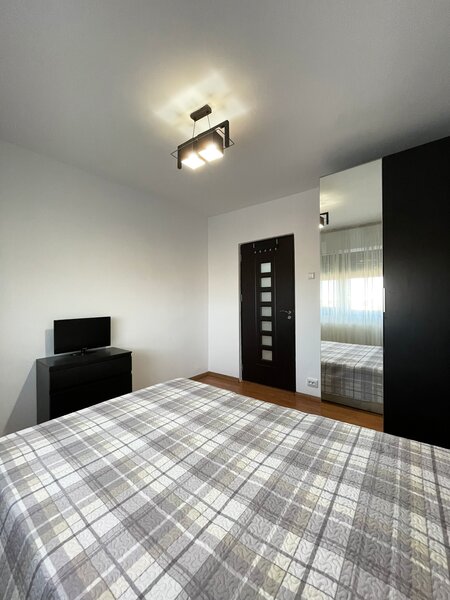 Alunisului, 3 camere decomandat + parcare inclusa,  renovat recent,