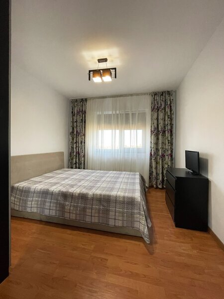 Alunisului, 3 camere decomandat + parcare inclusa,  renovat recent,