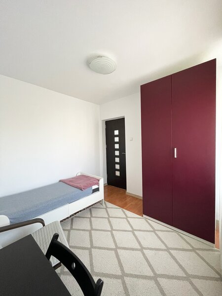 Alunisului, 3 camere decomandat + parcare inclusa,  renovat recent,